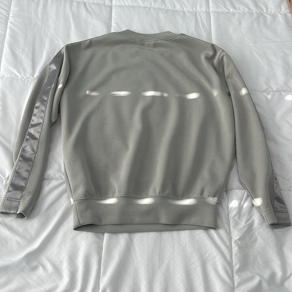 Club Monaco Sweater - Picture 8 of 9